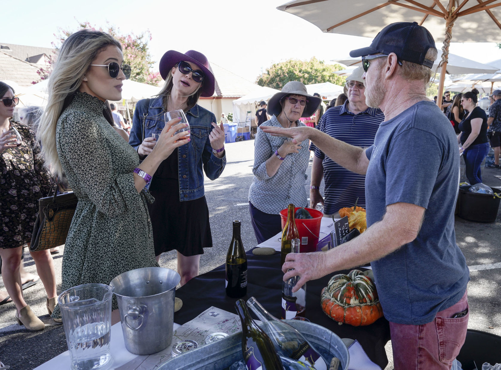 101919 Grape Stomp 10.jpg